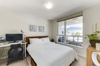 Photo 11: 702 160 W 3RD Street in North Vancouver: Lower Lonsdale Condo for sale in "ENVY" : MLS®# R2542885