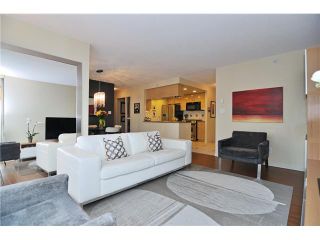 Photo 2: 605 1067 MARINASIDE Crescent in Vancouver: Yaletown Condo for sale in "QUAYWEST II" (Vancouver West)  : MLS®# V955642
