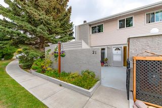 Photo 9: 21 4915 45 Street SW in Calgary: Glamorgan Row/Townhouse for sale : MLS®# A1259614