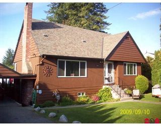 Photo 1: 12923 98TH Avenue in Surrey: Cedar Hills House for sale (North Surrey)  : MLS®# F2921174