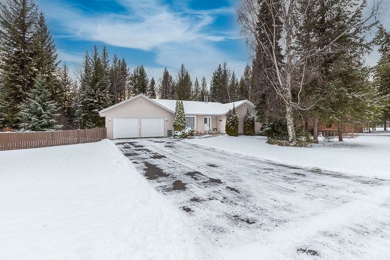 Main Photo: 5905 BENCH Drive in Prince George: Nechako Bench House for sale (PG City North (Zone 73))  : MLS®# R2634501
