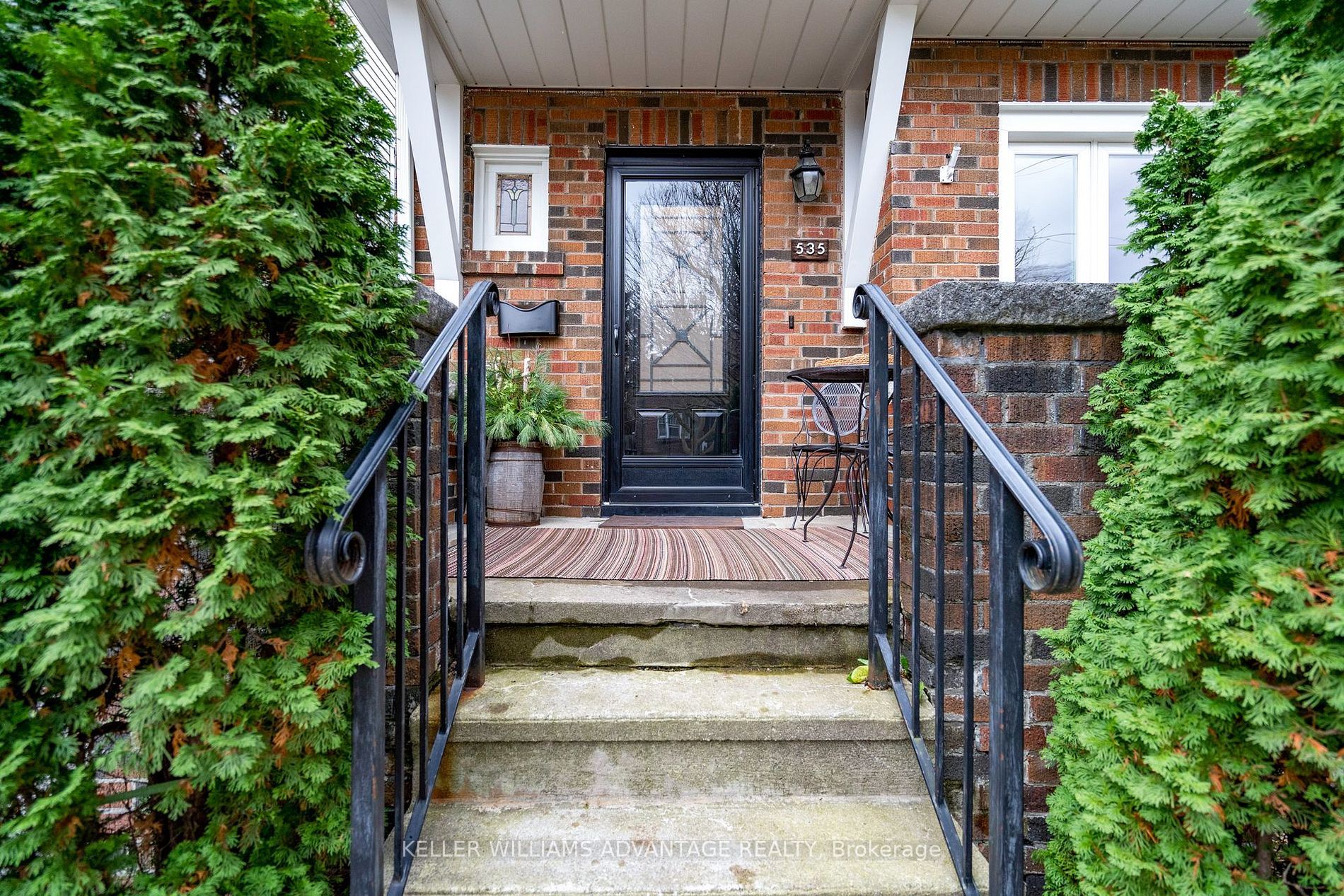 Main Photo: 535 Hillsdale Avenue E in Toronto: Mount Pleasant East House (2-Storey) for sale (Toronto C10)  : MLS®# C7327458