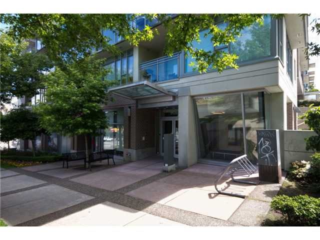 Main Photo: 405 2520 MANITOBA Street in Vancouver: Mount Pleasant VW Condo for sale in "VUE" (Vancouver West)  : MLS®# V1028189