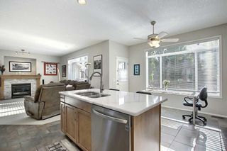 Photo 20: 38 CRESTHAVEN Way SW in Calgary: Crestmont Detached for sale : MLS®# C4302702