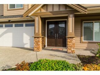 Photo 2: 27785 PORTER Drive in Abbotsford: House for sale : MLS®# F1426837