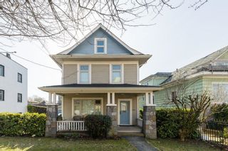 Photo 1: 534 E 15TH Avenue in Vancouver: Mount Pleasant VE House for sale (Vancouver East)  : MLS®# R2761955