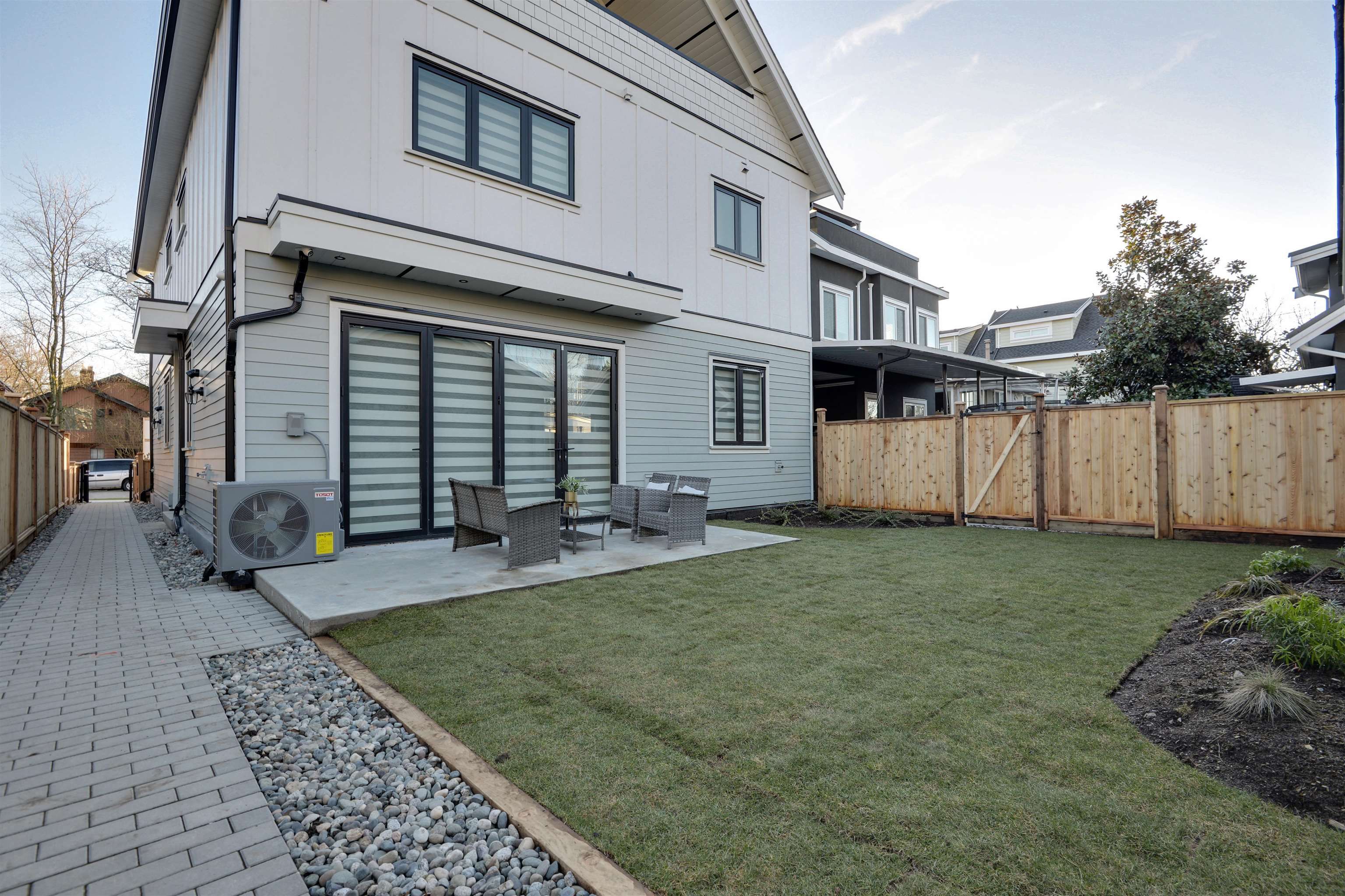 2139  East 13TH Avenue, Vancouver