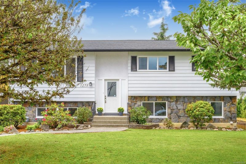 FEATURED LISTING: 1275 Knute Way Central Saanich