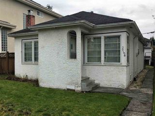 Photo 1: 2748 W 22ND Avenue in Vancouver: Arbutus House for sale (Vancouver West)  : MLS®# R2236439