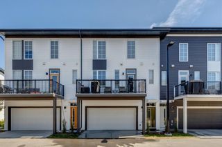 Photo 1: 135 Walgrove Common SE in Calgary: Walden Row/Townhouse for sale : MLS®# A1251387