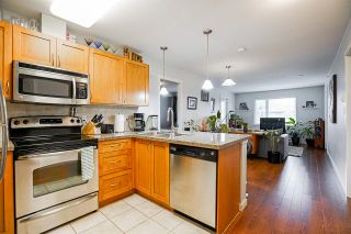 Photo 3: PH2 2373 ATKINS Avenue in Port Coquitlam: Central Pt Coquitlam Condo for sale in "Carmandy" : MLS®# R2545305