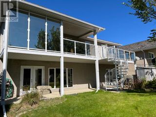 Photo 2: 16 Fairmont Terrace S in Lethbridge: House for sale : MLS®# A1258733