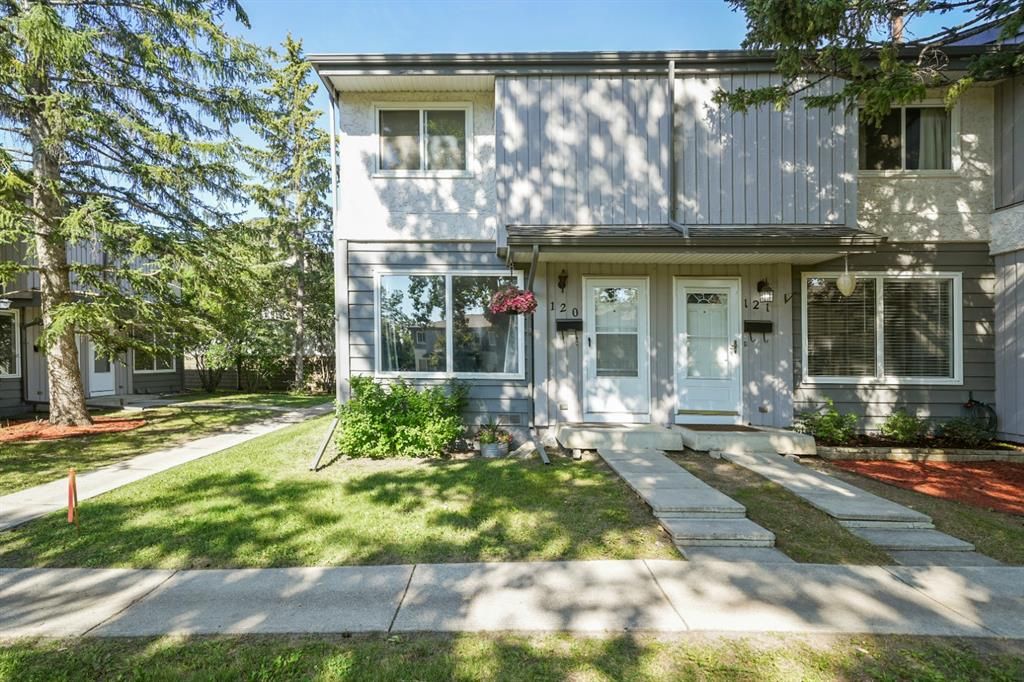 Main Photo: 120 999 Canyon Meadows Drive SW in Calgary: Canyon Meadows Row/Townhouse for sale : MLS®# A1243230