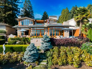 Photo 3: 2576 BELLEVUE Avenue in West Vancouver: Dundarave House for sale : MLS®# R2860307