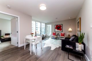 Photo 5: 528 1783 MANITOBA Street in Vancouver: False Creek Condo for sale in "Residences at West" (Vancouver West)  : MLS®# R2292917