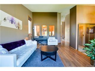 Photo 3: 279 Columbia Drive in Winnipeg: Whyte Ridge Residential for sale (1P)  : MLS®# 1712727