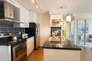 Photo 6: 703 633 ABBOTT STREET in Vancouver: Downtown VW Condo for sale (Vancouver West)  : MLS®# R2155830