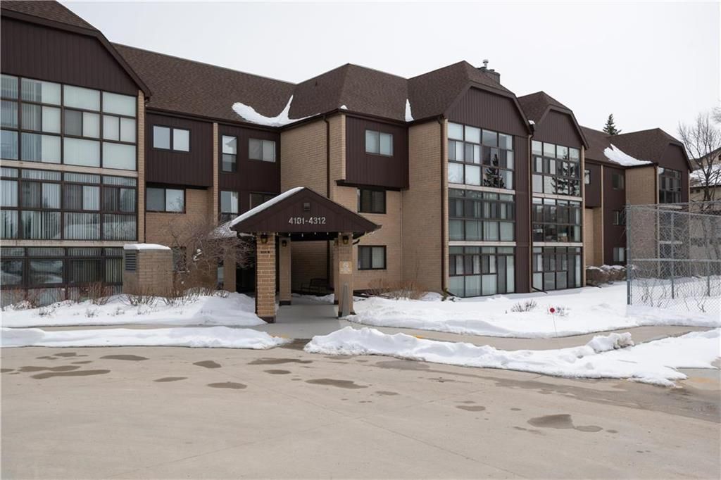 Main Photo: 4310 65 Swindon Way in Winnipeg: Tuxedo Condominium for sale (1E)  : MLS®# 202208172
