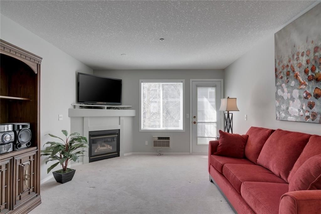 Main Photo: 216 2850 51 Street SW in Calgary: Glenbrook Apartment for sale : MLS®# C4295313