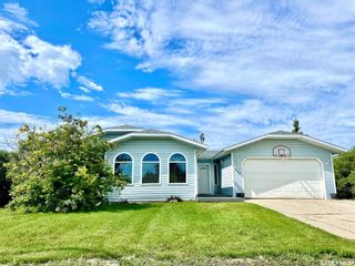 Photo 1: 637 Nicholson Drive in Carrot River: Residential for sale : MLS®# SK905221