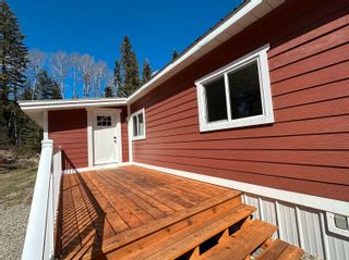 Photo 3: 236 JEFFERSON Road in Williams Lake: 150 Mile House Manufactured Home for sale : MLS®# R2872420