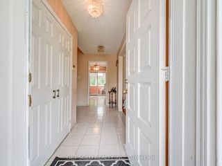 Photo 7: 3651 Broomhill Crescent in Mississauga: Applewood House (Sidesplit 3) for sale : MLS®# W8427626