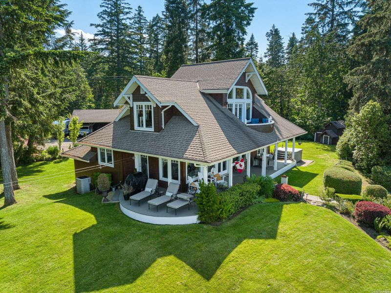 FEATURED LISTING: 505 Arbutus Bay Rd Fanny Bay
