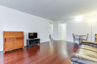 Photo 6: 901 4194 MAYWOOD Street in Burnaby: Metrotown Condo for sale in "PARK AVENUE TOWERS" (Burnaby South)  : MLS®# R2863458