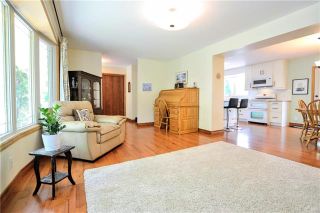Photo 3: 736 Vimy Road in Winnipeg: Crestview Residential for sale (5H)  : MLS®# 1917934