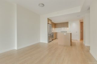 Photo 8: 906 111 E 1ST Avenue in Vancouver: Mount Pleasant VE Condo for sale in "BLOCK 100" (Vancouver East)  : MLS®# R2477003