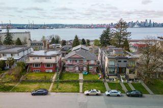Photo 4: 423-425 E 2ND Street in North Vancouver: Lower Lonsdale Duplex for sale : MLS®# R2826470