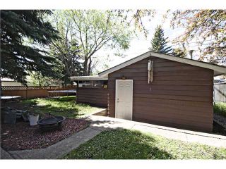 Photo 15: 3611 LOGAN Crescent SW in CALGARY: Lakeview Residential Detached Single Family for sale (Calgary)  : MLS®# C3580842