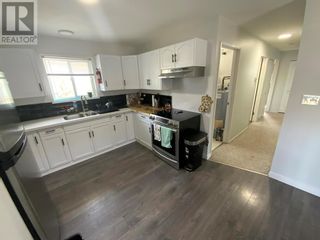 Photo 3: 516 Wade Avenue Unit# 201 in Penticton: House for sale : MLS®# 10309914