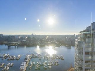 Photo 17: 2606 1201 MARINASIDE Crescent in Vancouver: Yaletown Condo for sale in "THE PENINSULA" (Vancouver West)  : MLS®# R2363085