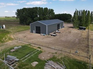 Photo 2: 145039 Twp RD 112 in Rural Taber, M.D. of: Rural Taber M.D. Detached for sale : MLS®# A2111561