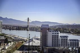 Photo 2: 703 1045 QUAYSIDE Drive in New Westminster: Quay Condo for sale in "CROSSROADS" : MLS®# R2133972