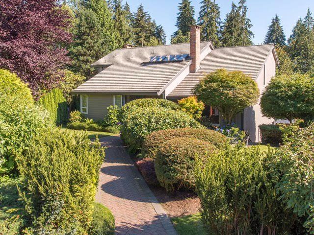 FEATURED LISTING: 3231 HUNTLEIGH Crescent North Vancouver