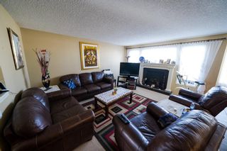 Photo 3: 292 Springborough Way SW in Calgary: Springbank Hill Detached for sale : MLS®# A1218463