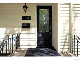 Photo 2: 1544 UHRICH Avenue in Regina: Hillsdale Single Family Dwelling for sale (Regina Area 05)  : MLS®# 611400