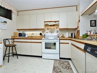 Photo 7: 312 485 Island Hwy in VICTORIA: VR Six Mile Condo for sale (View Royal)  : MLS®# 740559