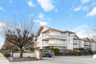 Photo 4: 205 33401 MAYFAIR Avenue in Abbotsford: Central Abbotsford Condo for sale in "Mayfair Gardens" : MLS®# R2860022