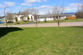 Photo 3: 1471 Bulkley Drive | Silverking Living in Smithers