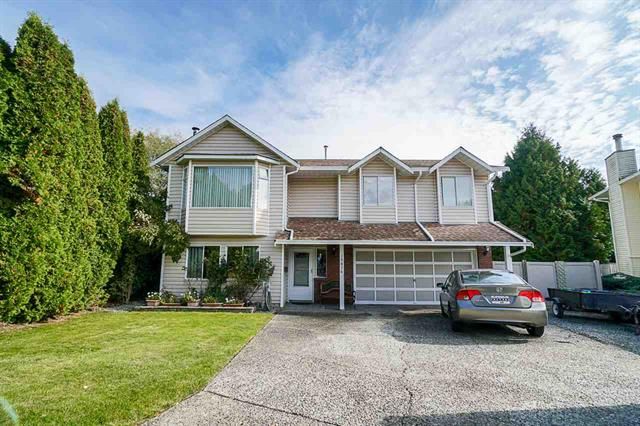 Main Photo: 13876 66ave in Surrey: East Newton House for sale : MLS®# r2411550