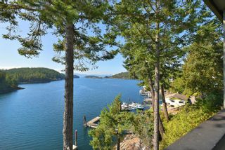 Photo 3: 5011 PANORAMA Drive in Garden Bay: Pender Harbour Egmont House for sale (Sunshine Coast)  : MLS®# R2821251