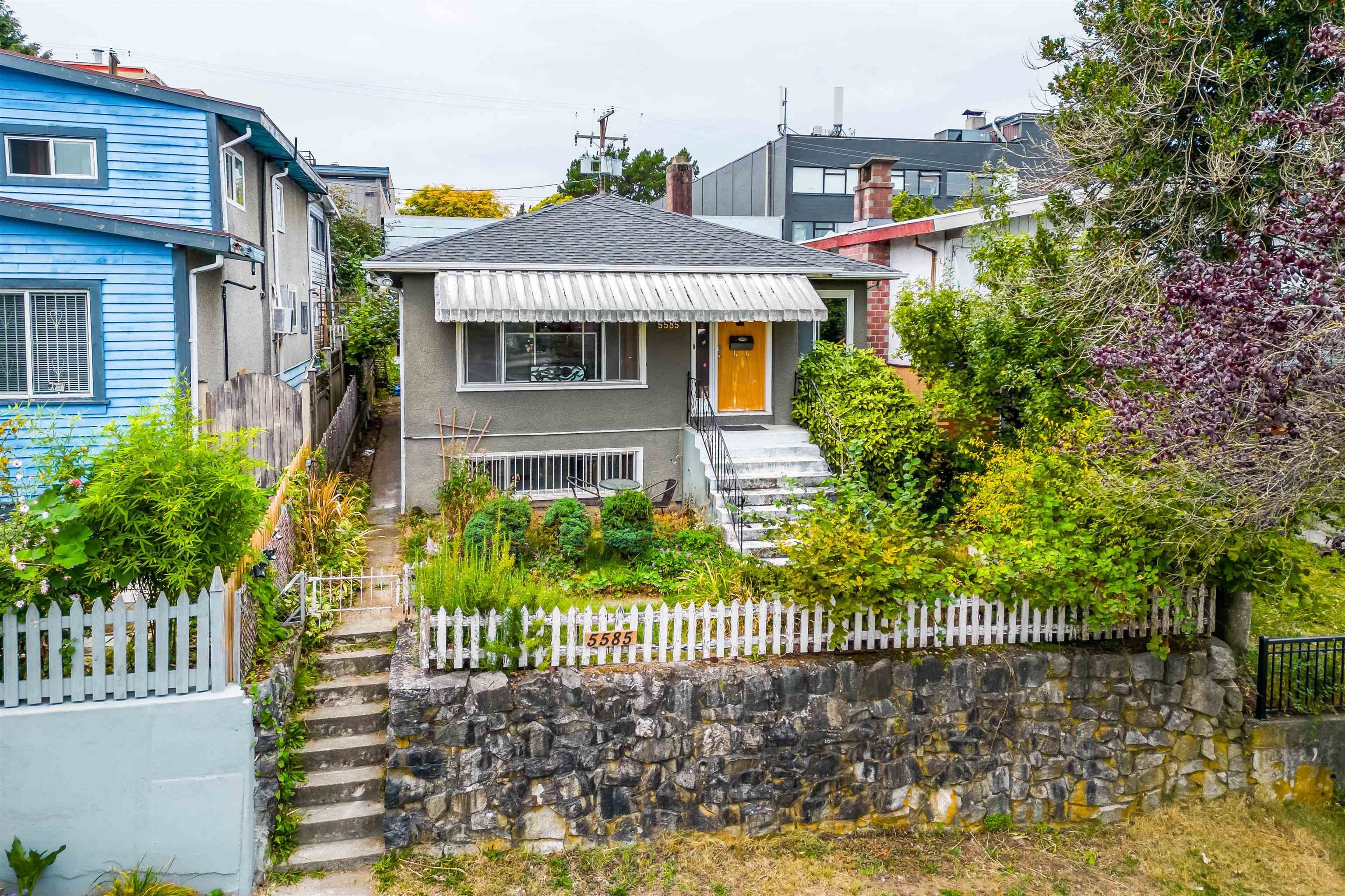 Main Photo: 5585 CHESTER Street in Vancouver: Fraser VE House for sale (Vancouver East)  : MLS®# R2816352
