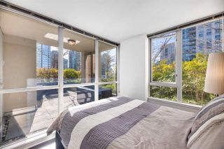 Photo 11: 409 822 SEYMOUR Street in Vancouver: Downtown VW Condo for sale in "L'Aria" (Vancouver West)  : MLS®# R2444426