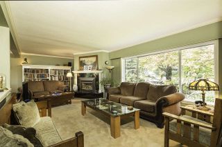 Photo 5: 2949 CHESTERFIELD Avenue in North Vancouver: Upper Lonsdale House for sale : MLS®# R2117460