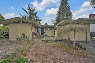Photo 1: 15530 THRIFT Avenue: White Rock House for sale (South Surrey White Rock)  : MLS®# R2859320
