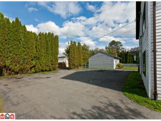 Photo 4: 20199 53RD Avenue in Langley: Langley City Fourplex for sale : MLS®# F1125426
