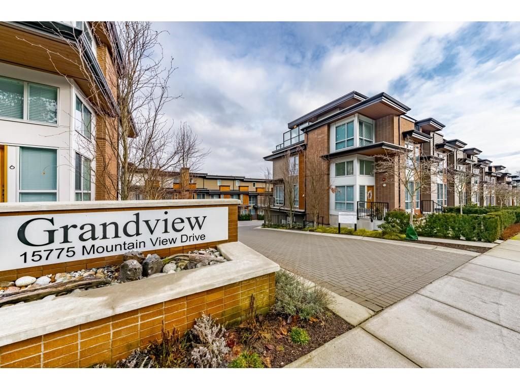 Main Photo: 55 15775 MOUNTAIN VIEW Drive in Surrey: Grandview Surrey Townhouse for sale in "GRANDVIEW at SOUTHRIDGE CLUB" (South Surrey White Rock)  : MLS®# R2645129
